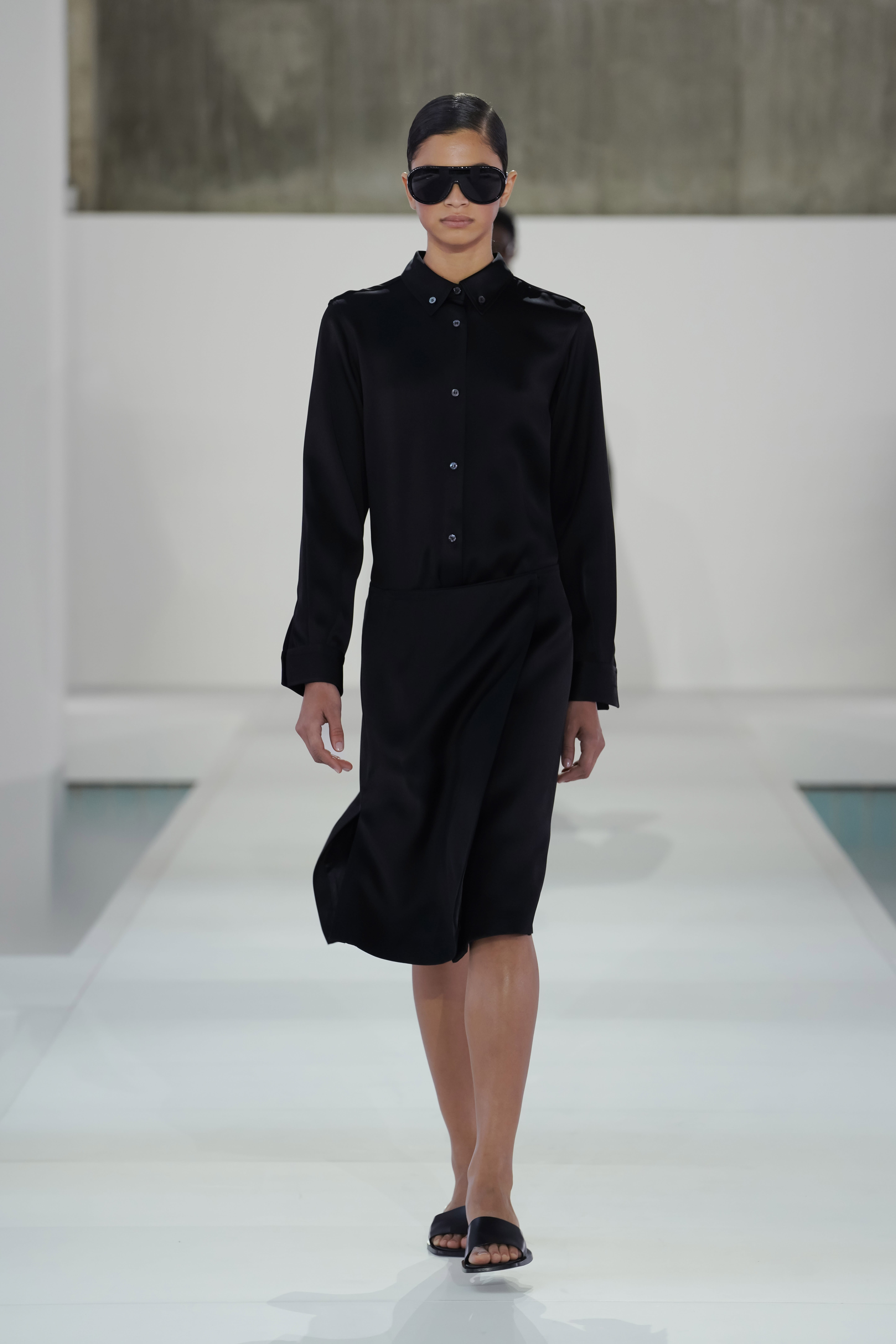 テーラードシルクトップ